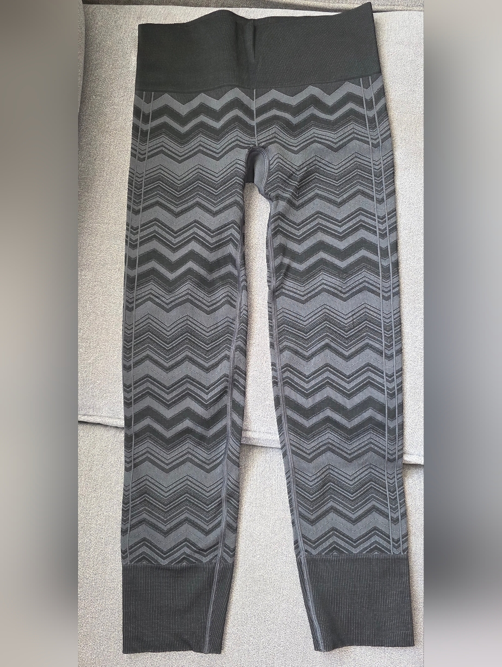 lululemon athletica Black Chevron-Patterned Women's Leggings